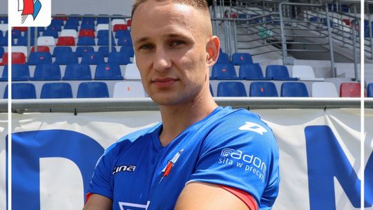 Broń Radom ściągnęła zawodnika po 9 latach. To ofensywnie usposobiony piłkarz