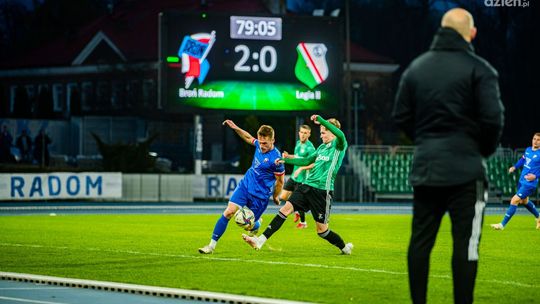 Broń Radom w meczu zaległym pokonała Legię II i zabrała jej awans