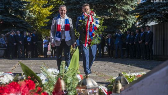 Broń uczciła pamięć zamordowanych przez Niemców