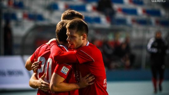 Broń wraca do domu. W niedzielę mecz z Lechią