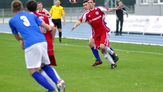 Broń zmierzy się z beniaminkiem