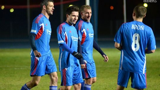 Broń zostaje w III lidze. Remis z Pilicą