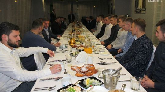 Broniarze zasiedli przy wigilijnym stole