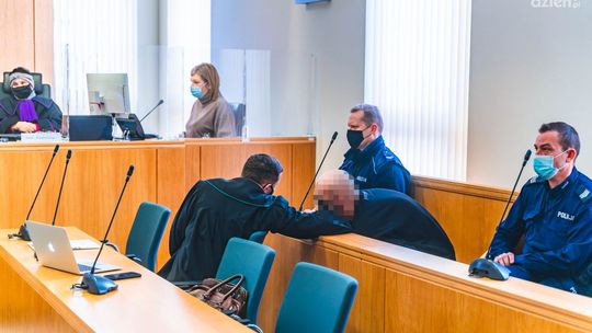 Brutalne pobicie właścicielki Żabki. Jeszcze bez wyroku