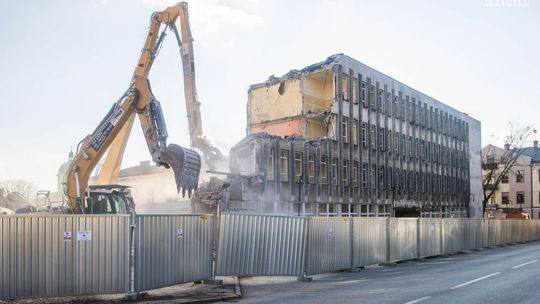 Budowa hotelu. Utrudnienia w ruchu