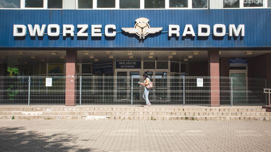 Budynek dworca PKS wystawiony na sprzedaż