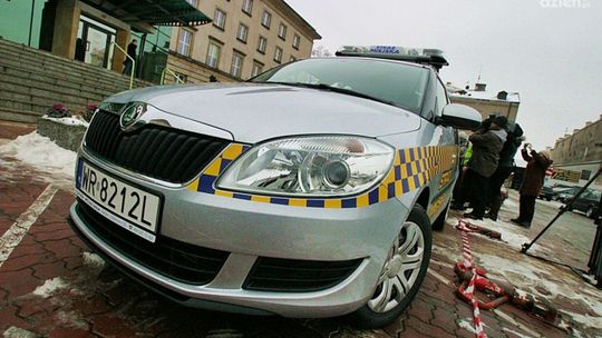 Był kompletnie pijany i uciekał przed strażą miejską