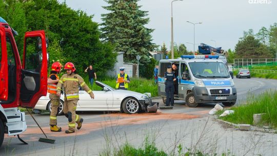 Były policjant spowodował kolizję i uciekł. Jest akt oskarżenia
