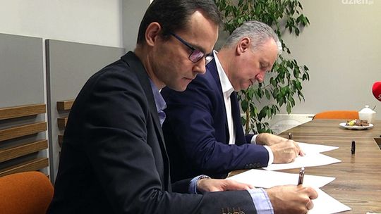 Całoroczne lodowisko coraz bliżej