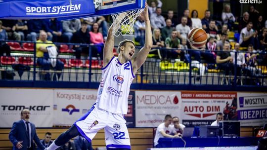 Carl Lindbom w najlepszej piątce kolejki Energa Basket Ligi