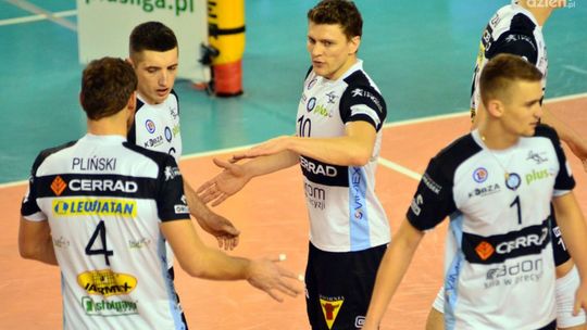 Cerrad Czarni liderem PlusLigi!!!