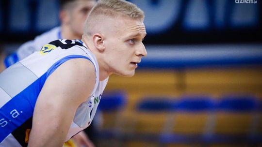 Cerrad Czarni porażką pożegnali MOSiR