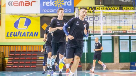 Cerrad Czarni zaczynają sparingi