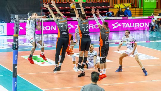 Cerrad Enea Czarni bliżej 11. miejsca. Pewna wygrana z Cuprum Lubin