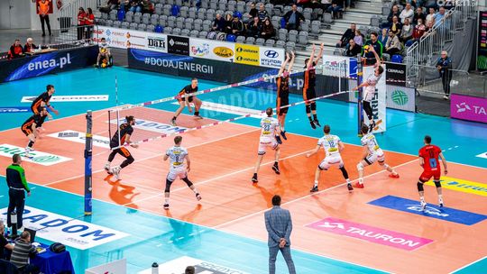 Cerrad Enea Czarni dalej nie są pewni utrzymania w PlusLidze. Rozstrzygnie ostatnia kolejka