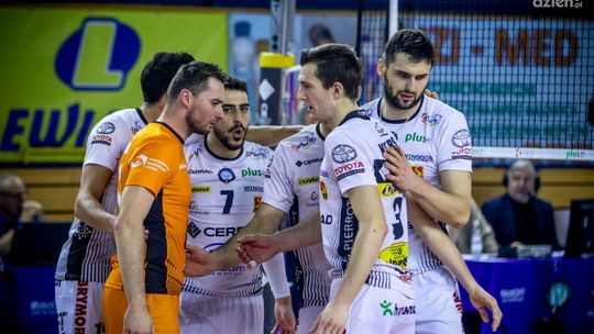 Cerrad Enea Czarni przegrali na wyjeździe z ostatnim zespołem w tabeli PlusLigi