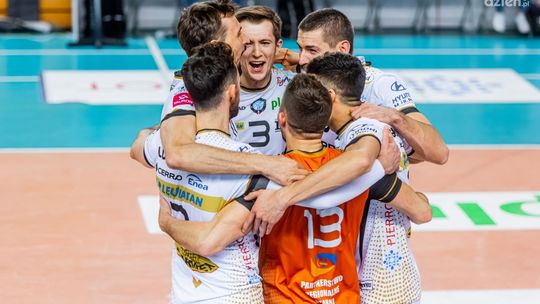 Cerrad Enea Czarni wygrali z MKS-em Będzin i zapewnili sobie utrzymanie Cerrad Enea Czarni wygrali z MKS-em Będzin i zapewnili sobie utrzymanie