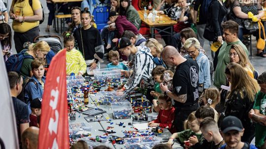 Charytatywne warsztaty LEGO dla fundacji Familis