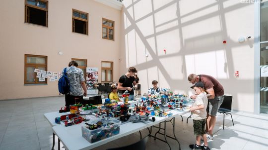 Charytatywne warsztaty LEGO w Kamienicy Deskurów. Na co zbierano pieniądze?