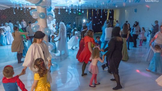 Charytatywny bal Królowej Zimy.