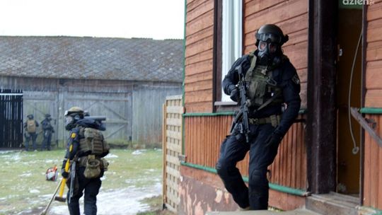 Chciał ukraść. Trafił na antyterrorystę