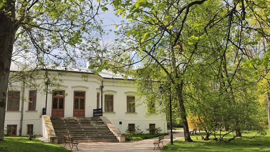 Chwytaj dzień w Czarnolesie. Rusza Festiwal Sztuki CARPE DIEM