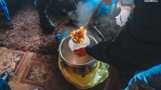 Ciepły posiłek dla bezdomnych