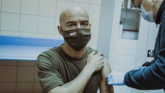 Co drugi żołnierz 6 MBOT jest już po pierwszej dawce szczepionki  