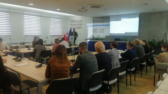 Co wy wiecie o powiecie. Jastrzębia i Skaryszew najlepsi