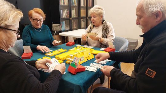 Ćwiczenie pamięci, rozrywka i turnieje