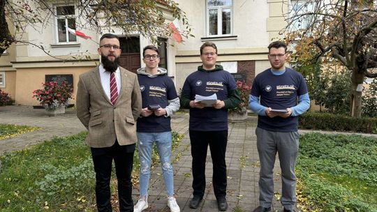 Cyfrowy pomnik pamięci. IPN prosi o pomoc 