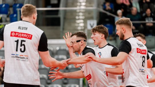 Ważna domowa wygrana Pierrota Czarnych Radom z Necko Augustów