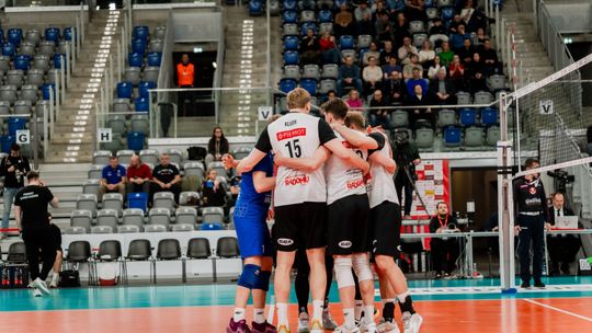 Czarni kończą sezon meczem z beniaminkiem