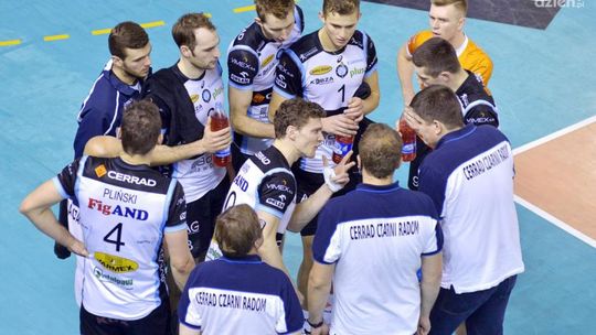 Czarni ponownie bez punktów w starciu z faworytem