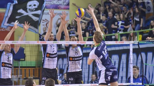 Czarni przegrali z Politechniką po tie-breaku