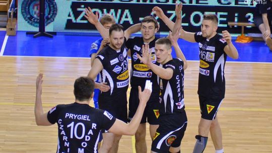 Czarni Radom pokonali Banimex dopiero w tie-breaku