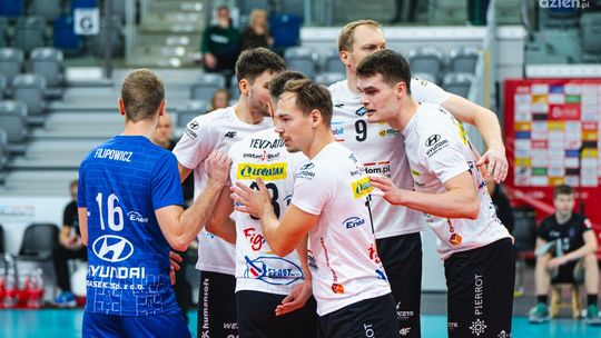 Czarni Radom przegrali w Bielsku-Białej, choć prowadzili już 2:0 Czarni Radom przegrali w Bielsku-Białej, choć prowadzili już 2:0