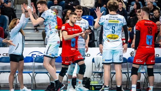 Czarni walczą o utrzymanie. Rozstrzygnie ostatnia kolejka Czarni walczą o utrzymanie. Rozstrzygnie ostatnia kolejka