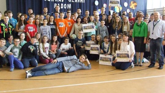 Czarni z wizytą w szkole w Natolinie