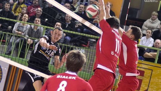 Czarni zrewanżowali się Pekpolowi, ale stracili zawodnika