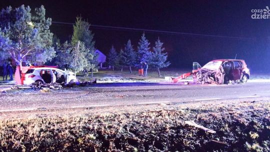 Czołowe zderzenie. Nie żyje 24-latek