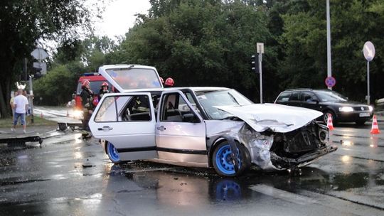 „Czołówka" na ruchliwym skrzyżowaniu!