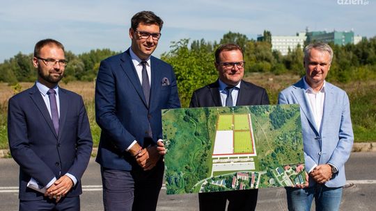 Cztery boiska na Michałowie?