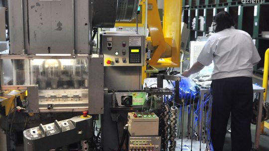 Cztery firmy zapowiadają grupowe zwolnienia. Pracę straci blisko 400 osób!