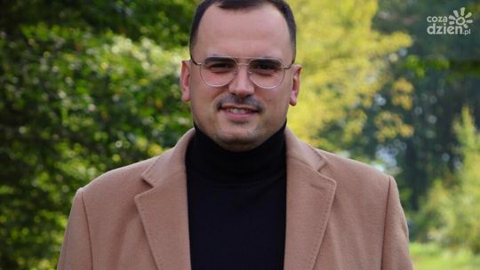 Czy konstytucjonalista może być kontrowersyjny? Rozmowa z dr. Adamem Tokarskim