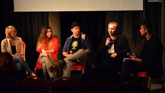 Czy potrzeba nam murali?