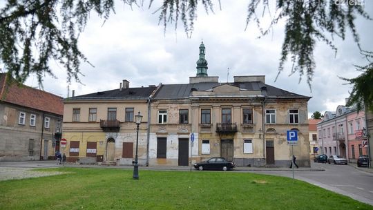 Czy wreszcie uda się sprzedać kamienicę Deskurów?