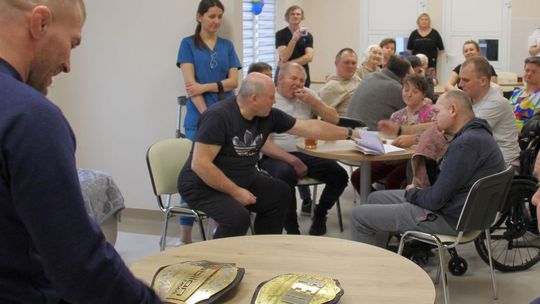 Daniel Rutkowski odwiedził pensjonariuszy w Krzyżanowicach