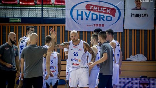 Daniel Wall nie zostawił tonącego okrętu... Kapitan przedłużył kontrakt z HydroTruckiem