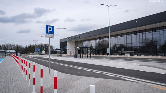 Darmowy parking przy lotnisku